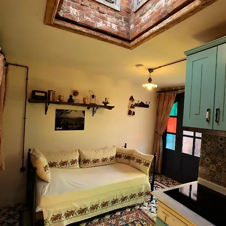 Cavlihane 1885 Hotel Ayvalik